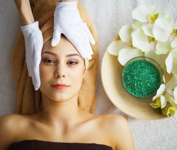 beauty-care-cosmetologist-makes-face-massage-min beauty-care-cosmetologist-makes-face-massage-min